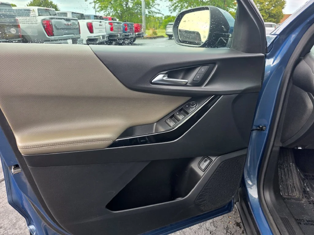 2025 Chevrolet Equinox LT - Photo 11