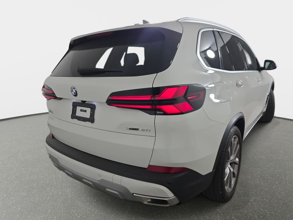 Certified Used 2025 Alpine White BMW xDrive40i image 36