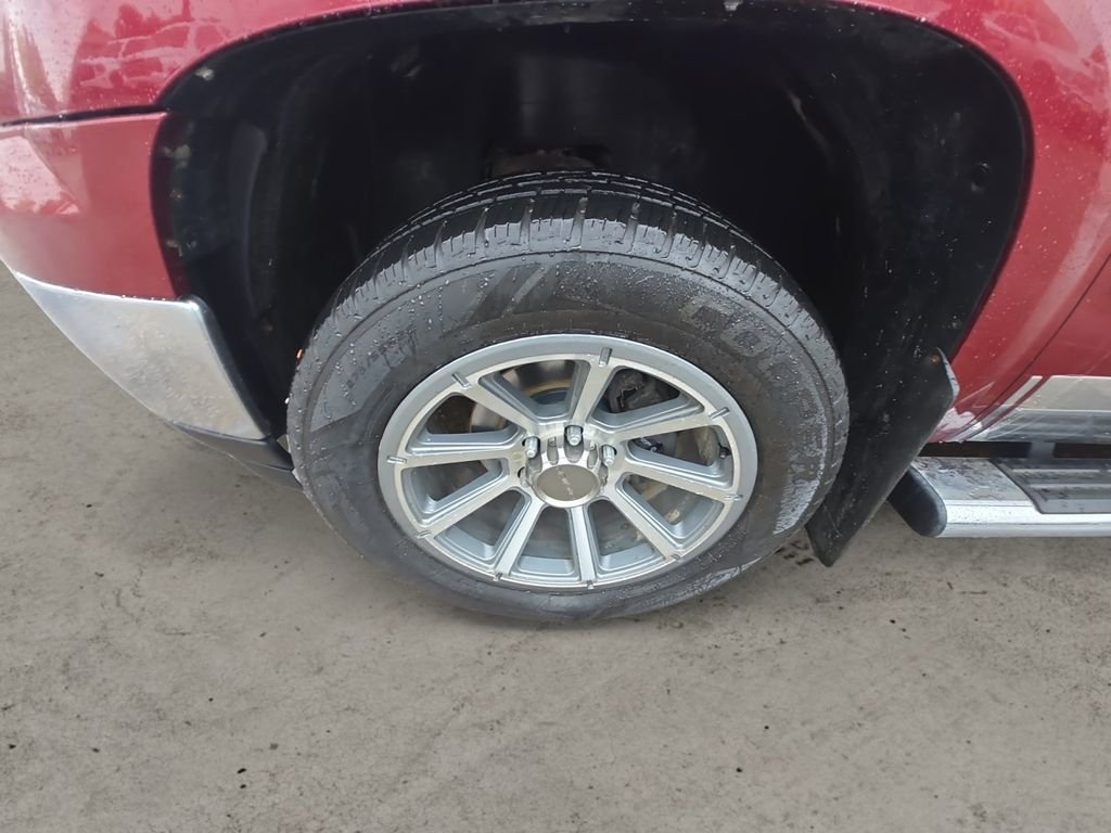 Used 2013 Red GMC Denali image 9