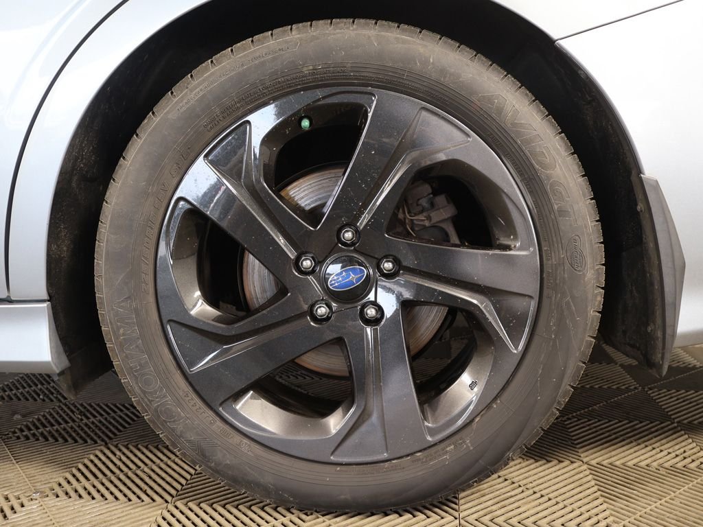Used 2020 Silver Subaru 2.5i Sport image 19