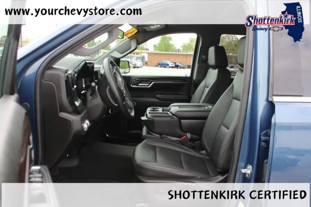 Used 2024 Blue GMC SLT image 19