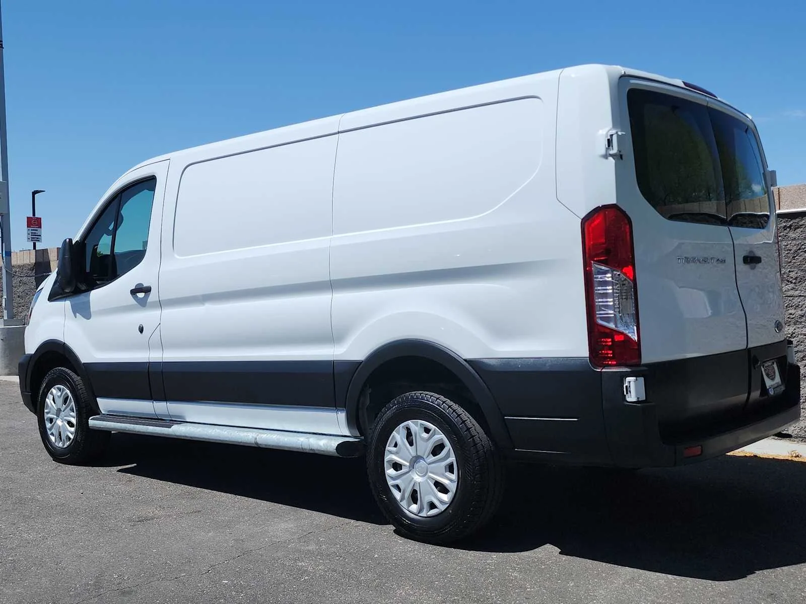 Used 2025 White Ford  image 6