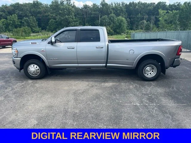 Used 2021 Billet Silver Metallic Ram Laramie image 6