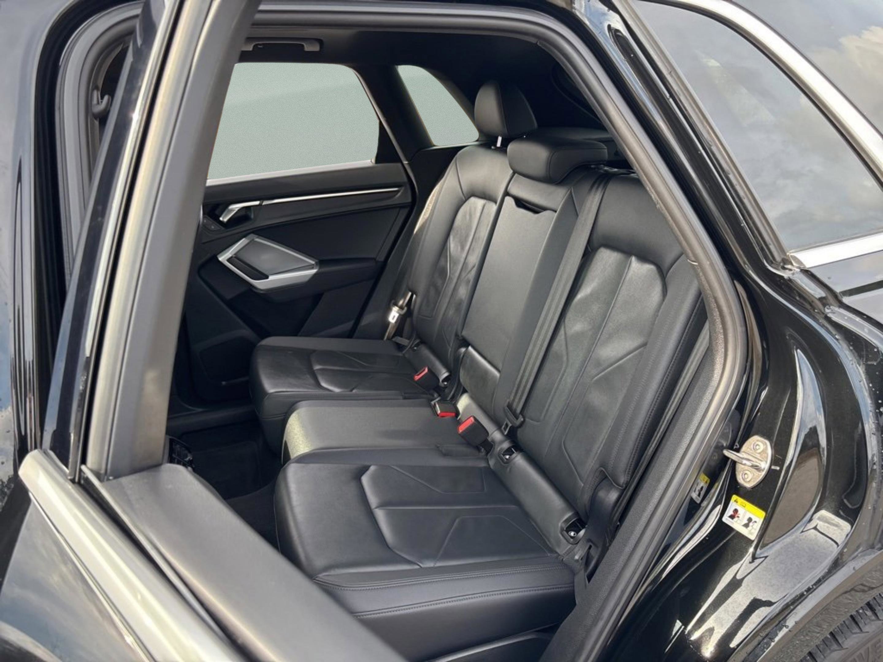 Used 2024 Black Audi S line Premium image 22