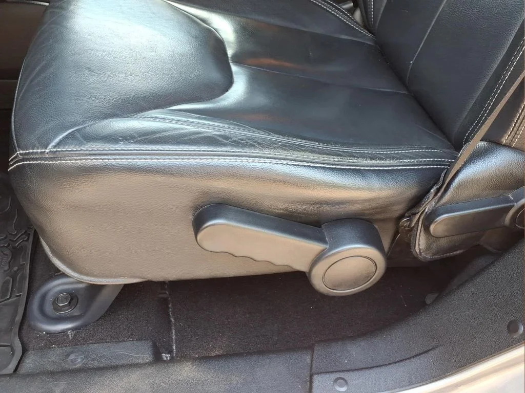 Used 2017 Silver Jeep Unlimited Sahara image 18