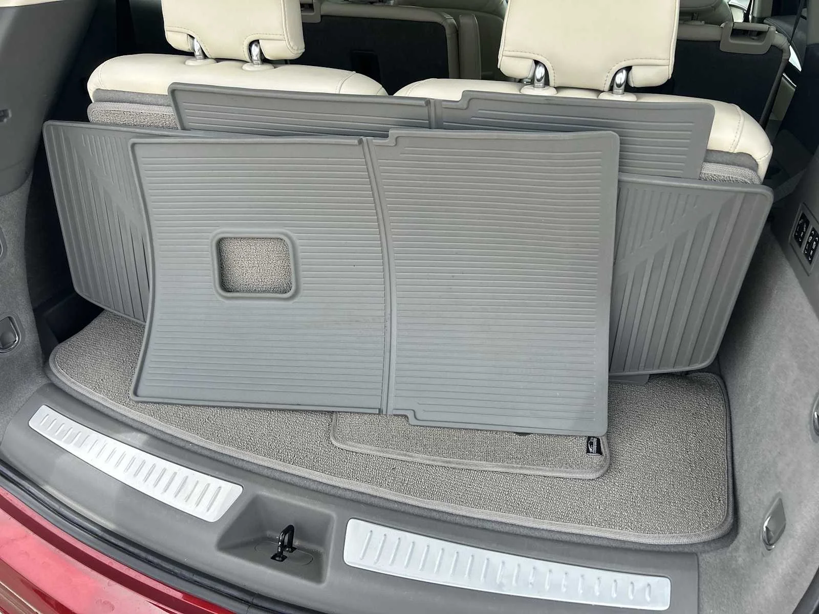 Used 2021 INFRARED TINTCOAT Cadillac Premium Luxury image 35
