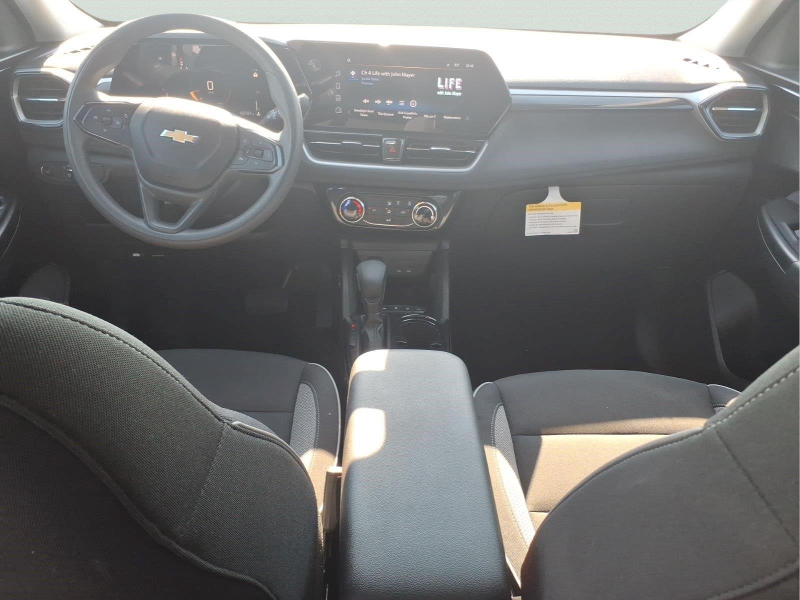 Used 2025 Sterling Gray Metallic Chevrolet LT image 14