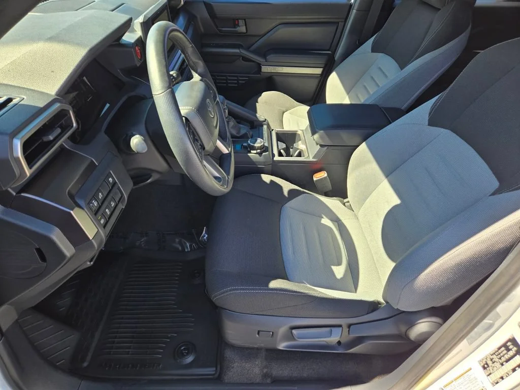 Used 2025 Wind Chill Pearl Toyota SR5 image 8