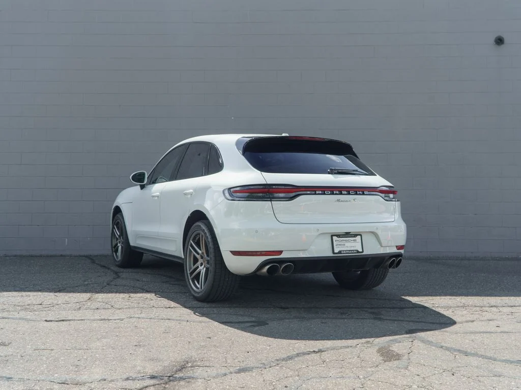 Used 2019  Porsche S image 3