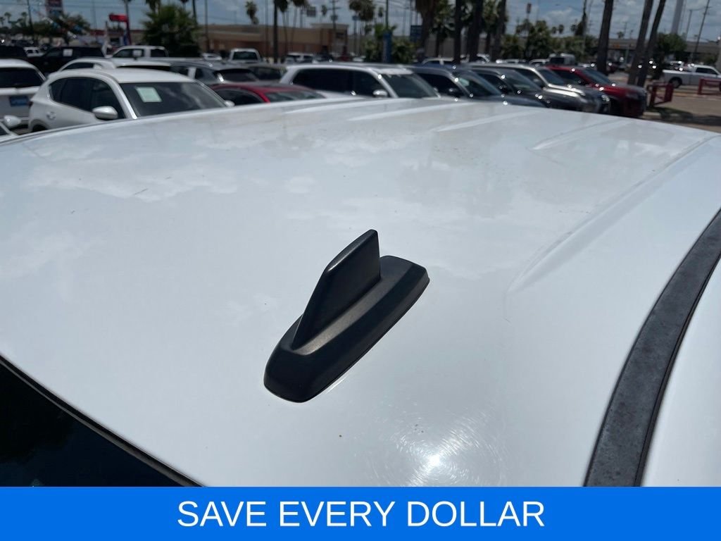 Used 2019 White Chevrolet LT image 20