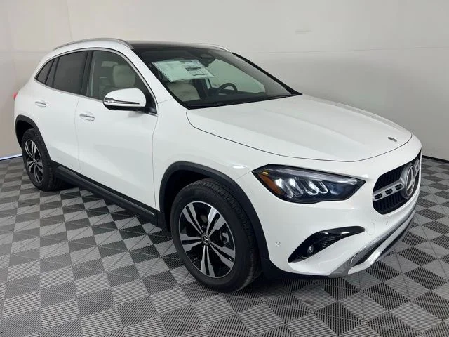 2026 Mercedes-Benz GLA GLA 250's photo