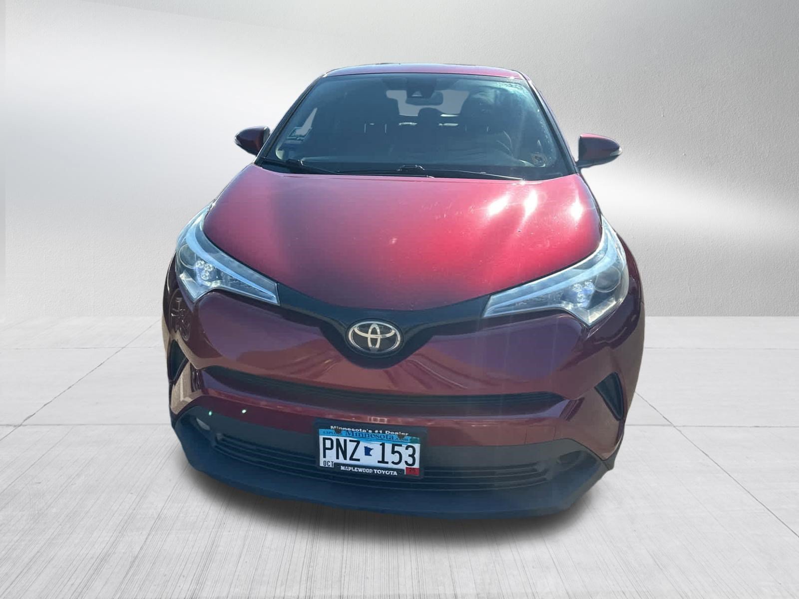 Used 2018 Ruby Flare Pearl Toyota XLE Premium image 2