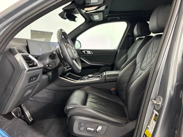Used 2024 Skyscraper Grey Metallic BMW xDrive40i image 11