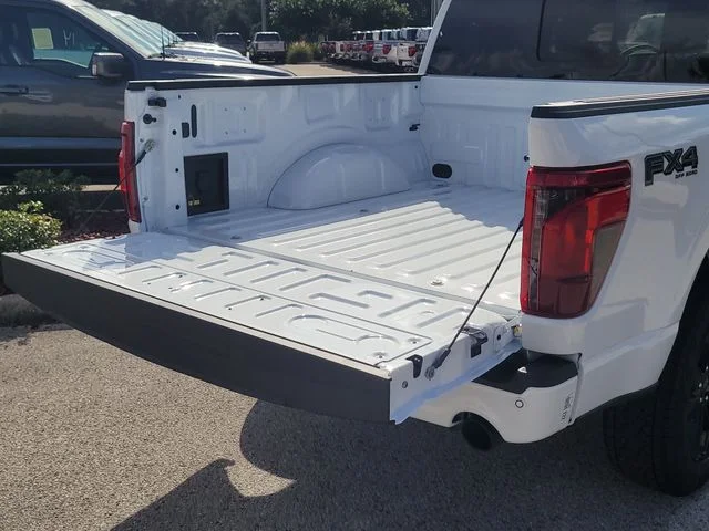 New 2026 Oxford White Ford XLT image 10