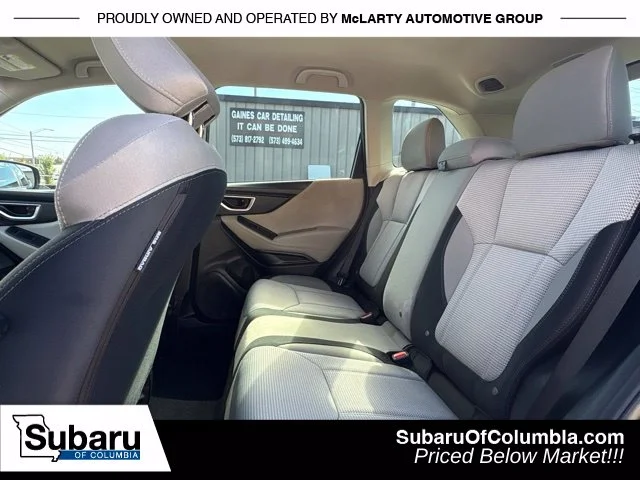Used 2021 Black Subaru Base image 16