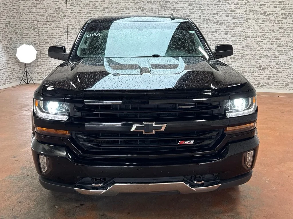 Used 2018 Black Chevrolet LT image 2