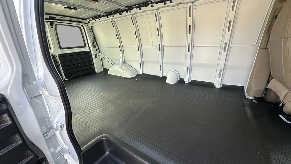 2026 GMC Savana Cargo Work Van - Photo 19