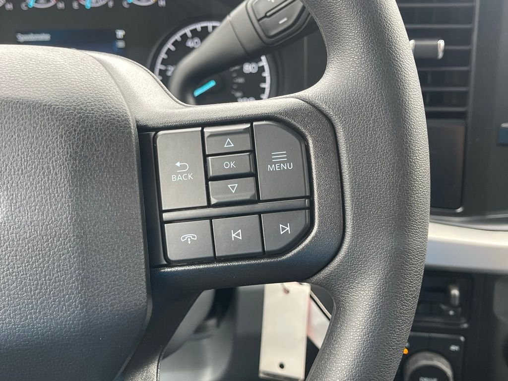 New 2026 Oxford White Ford F-350® XL image 32