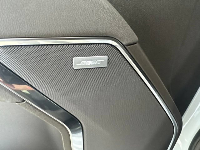 2026 GMC Sierra 1500 SLT - Photo 6