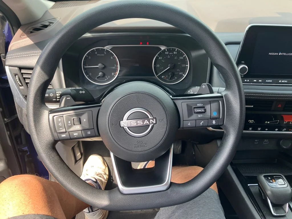 2023 Nissan Rogue SV - Photo 15
