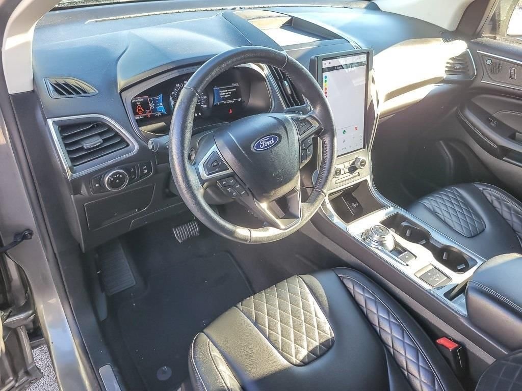 2023 Ford Edge Titanium - Photo 9