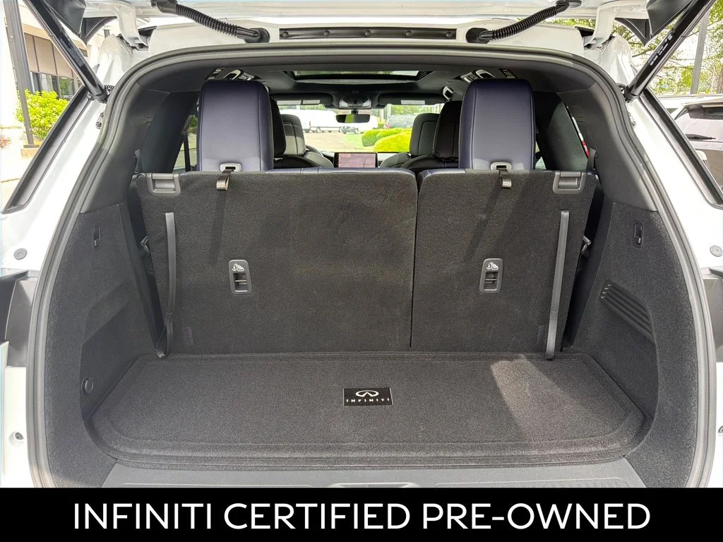 Certified Used 2026 Radiant White INFINITI SPORT image 33
