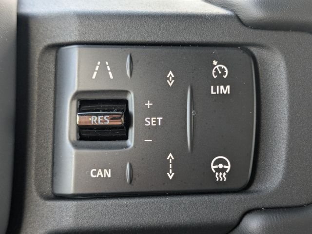 New 2026 Narvik Black Land Rover OCTA Black image 23