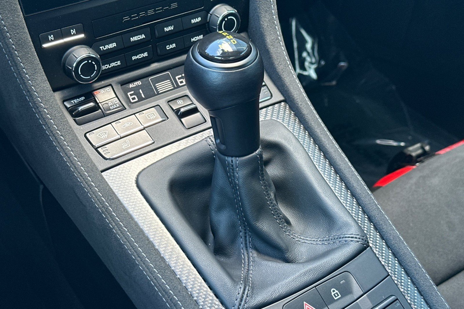 2024 Porsche 718 Spyder RS - Photo 19