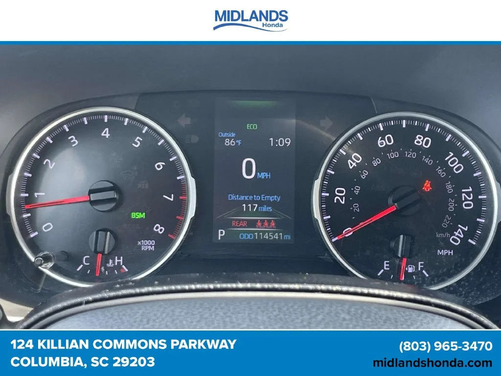 Used 2021 Midnight Black Metallic Toyota XLE image 18
