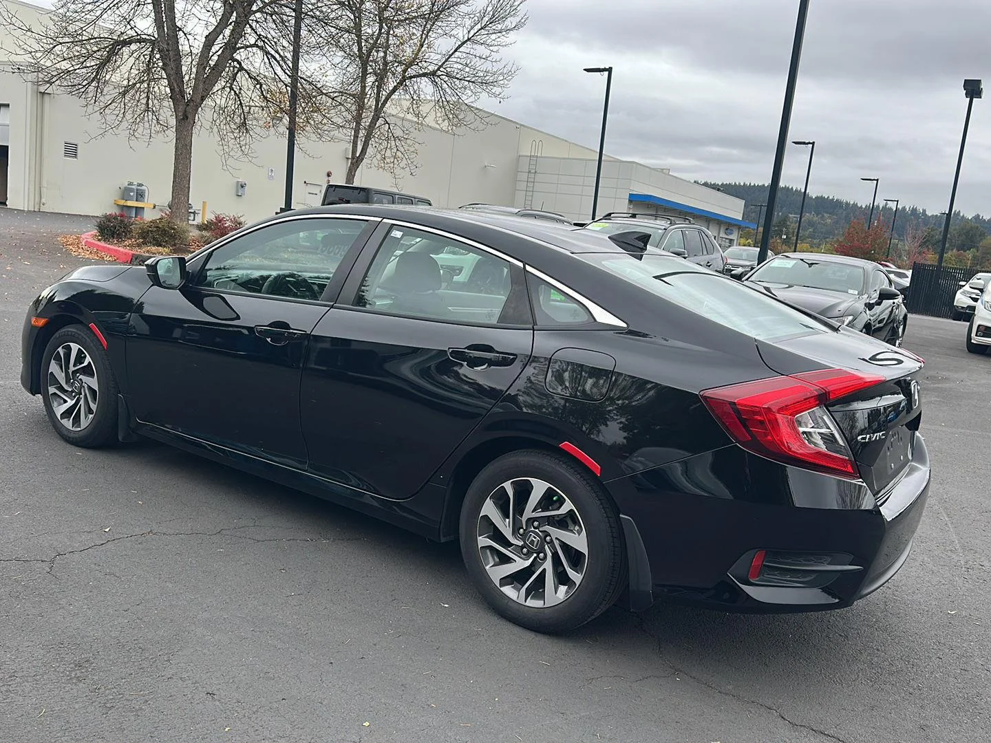 Used 2017 Crystal Black Pearl Honda EX image 3