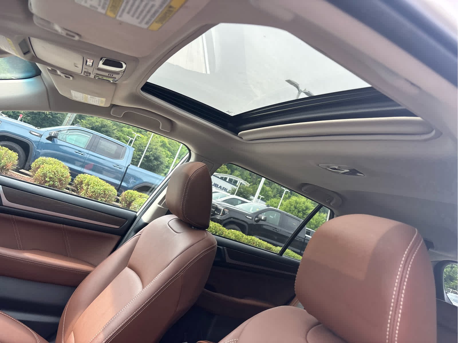 Used 2018 Crystal White Pearl Subaru Touring image 17