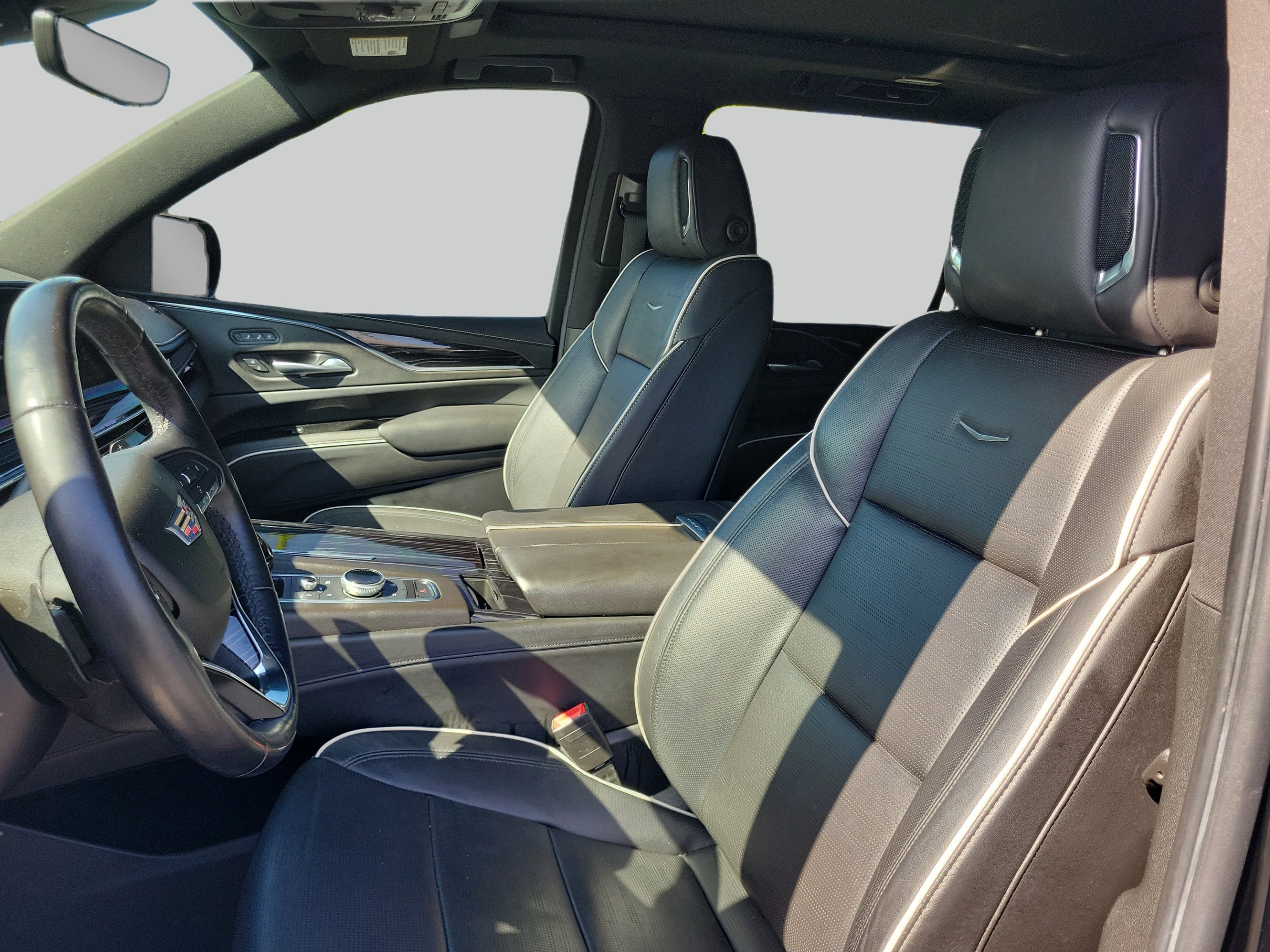 Used 2022 Black Raven Cadillac Sport image 24