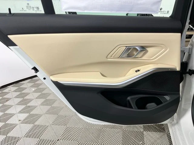 New 2026 Mineral White Metallic BMW 330i xDrive image 15