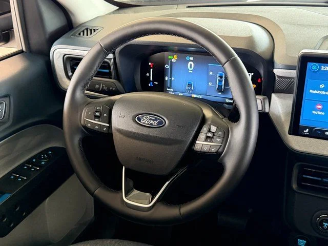 New 2026 Shadow Black Ford XLT image 18