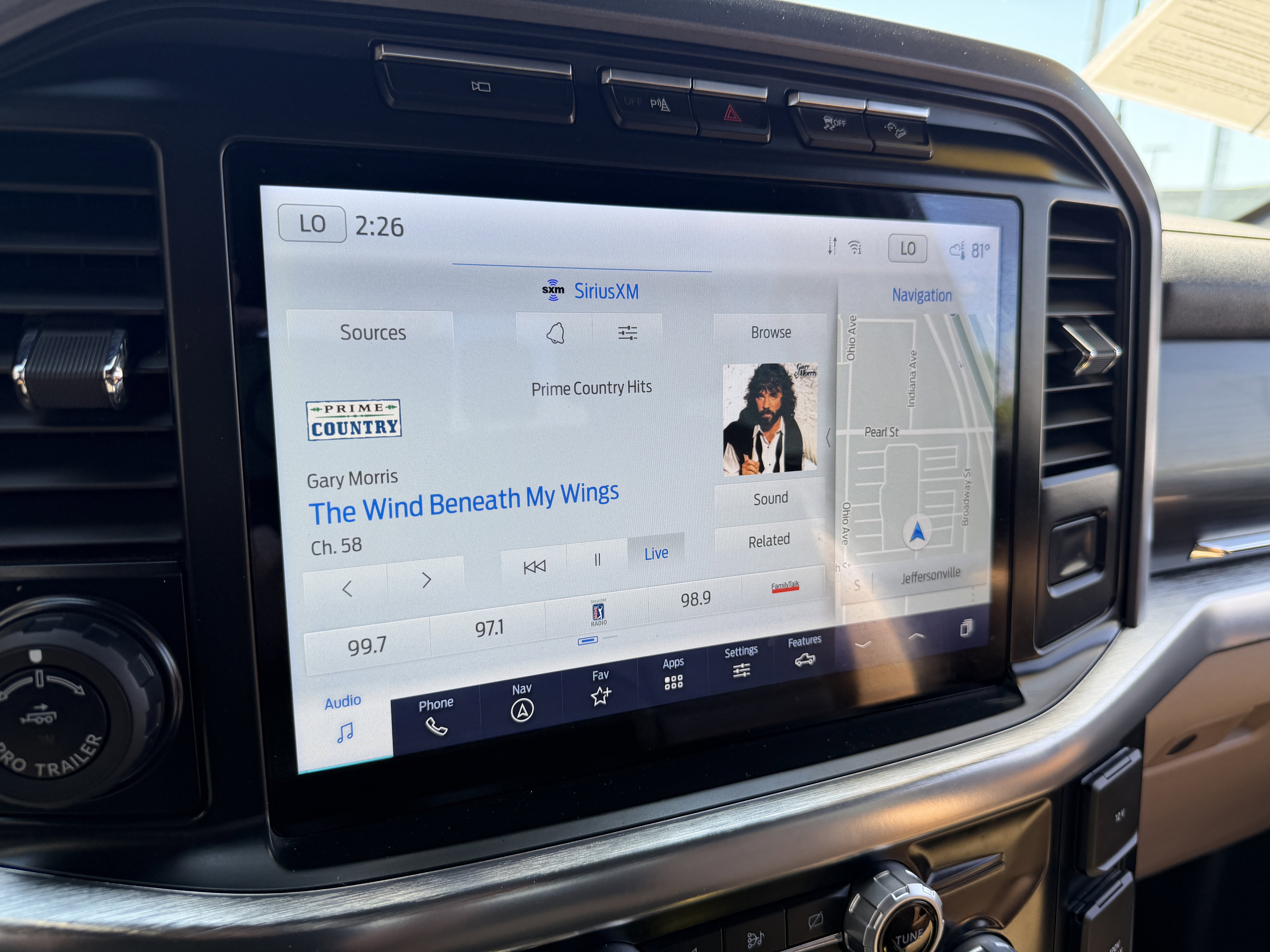 Used 2023 Oxford White Ford LARIAT image 43
