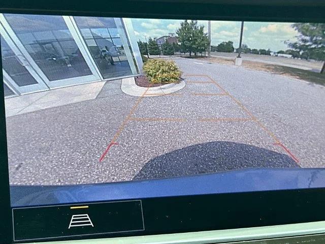 Used 2025 Silver Cadillac Premium Luxury image 31