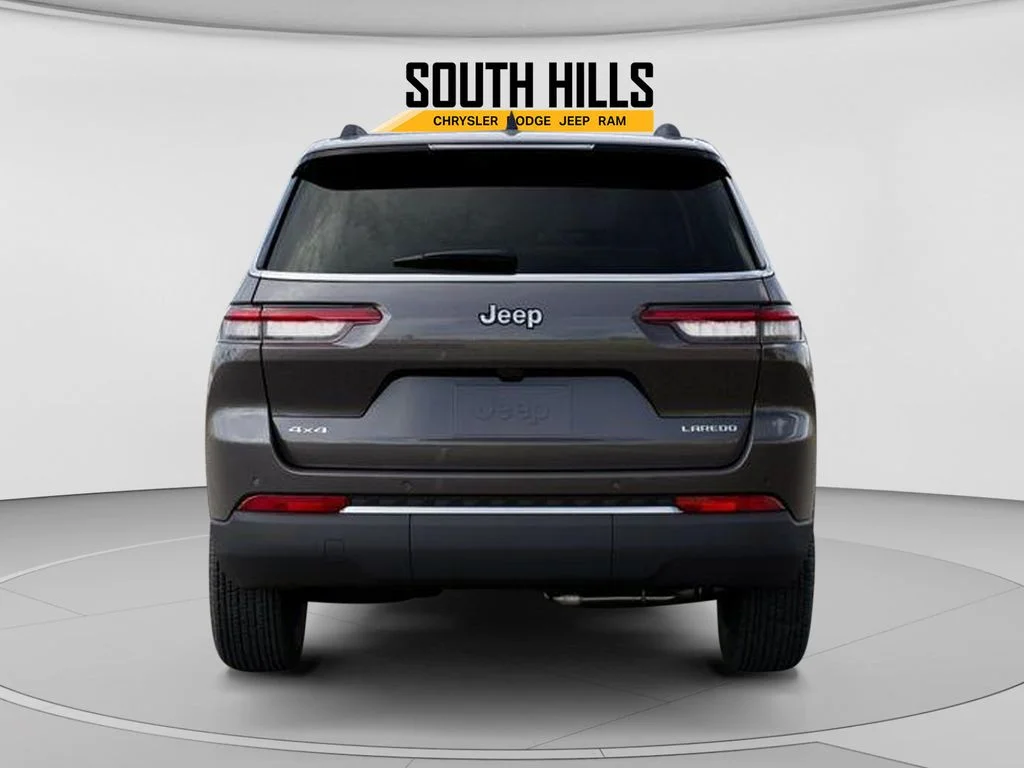 New 2025 Baltic Gray Metallic Clear-Coat Exterior Paint Jeep Laredo image 7