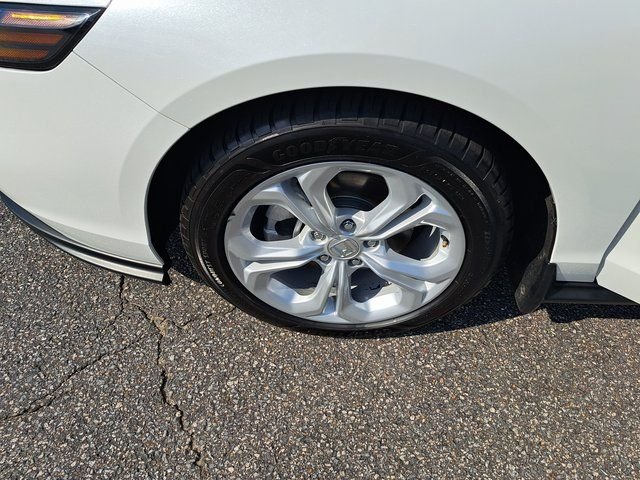 Used 2024  Honda LX image 31