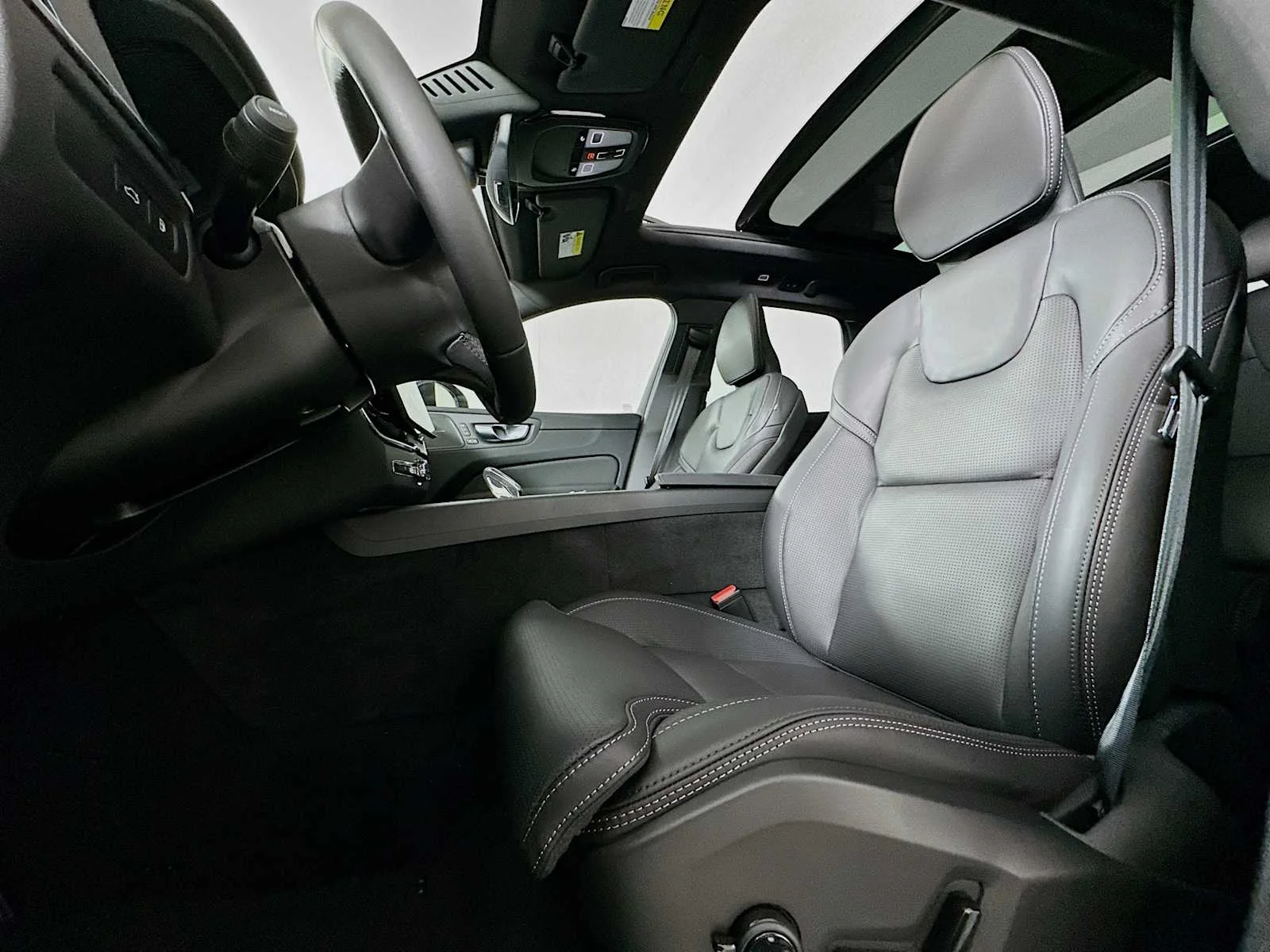 New 2026 Crystal White Volvo Ultra image 19