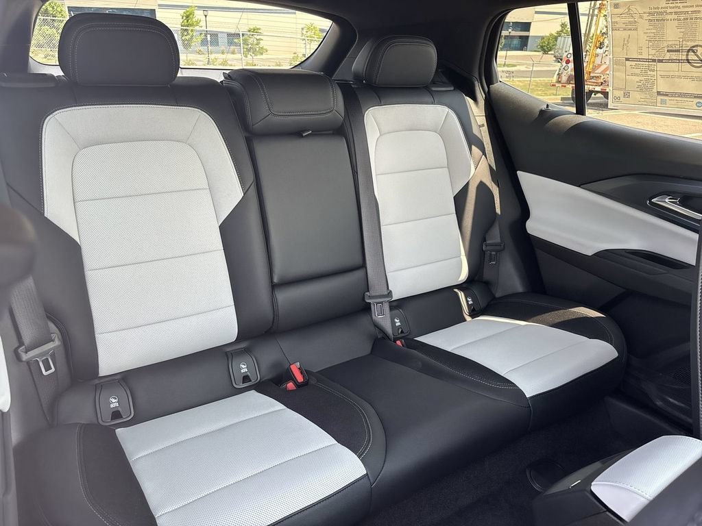 2026 Chevrolet Equinox EV 2LT - Photo 27