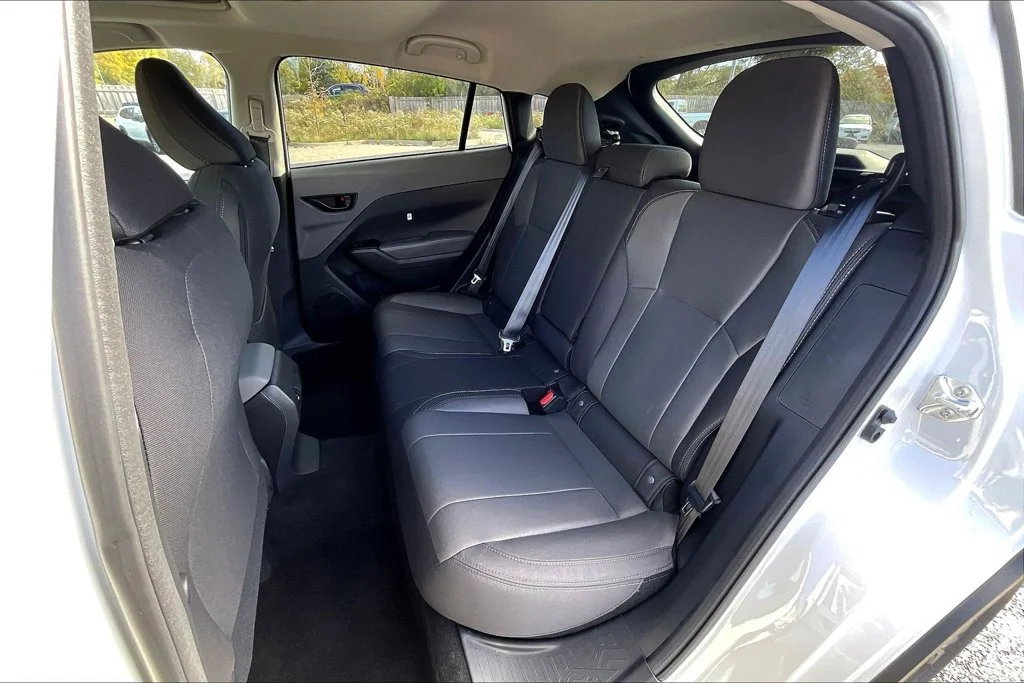 New 2026 CRYSTAL WHITE PEARL Subaru Premium image 10