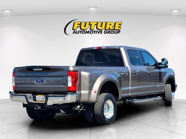 Used 2018 Gray Ford Lariat image 4