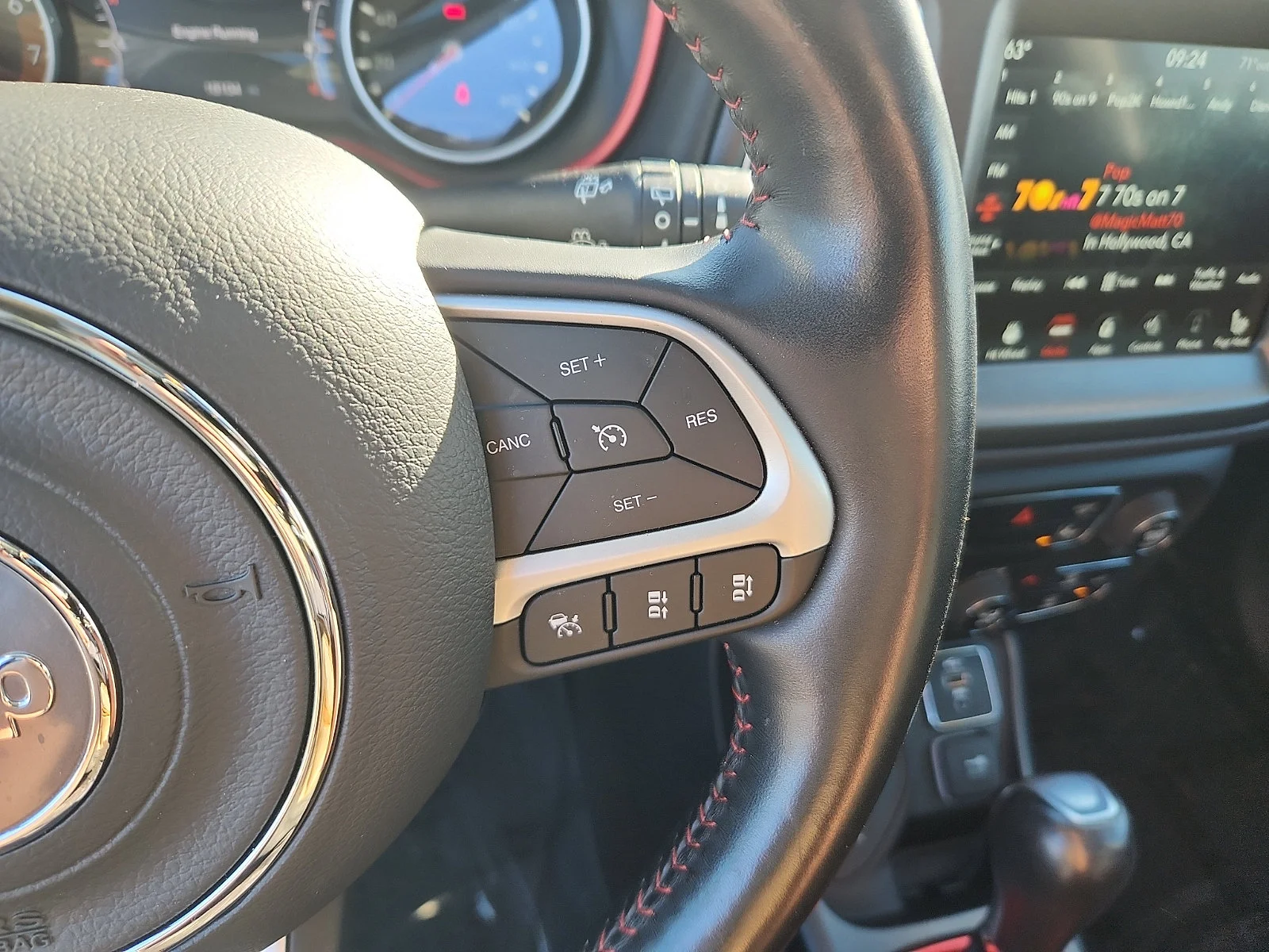 Used 2021 Diamond Black Jeep Trailhawk image 22