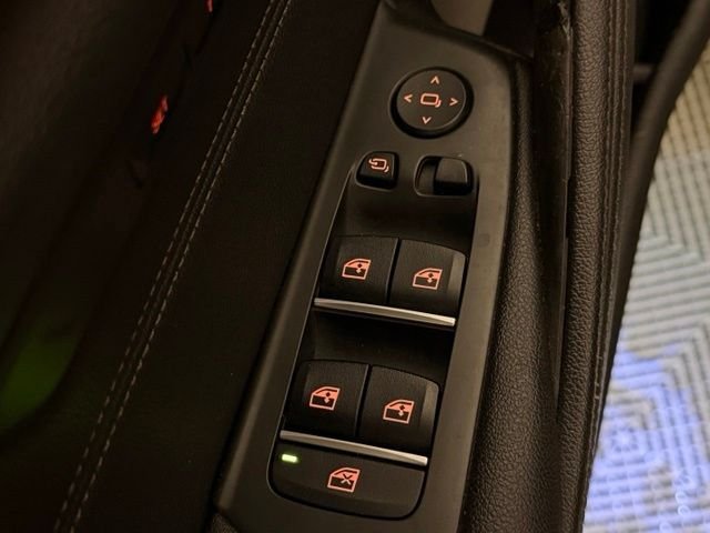 Used 2021 Dark Graphite Metallic BMW 530i image 20
