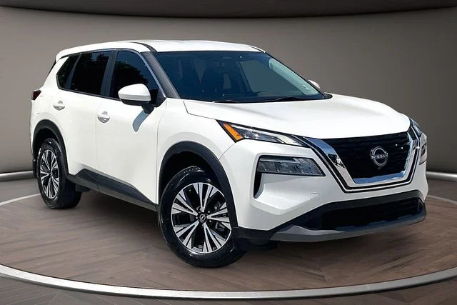 Used 2023 White Nissan SV image 10