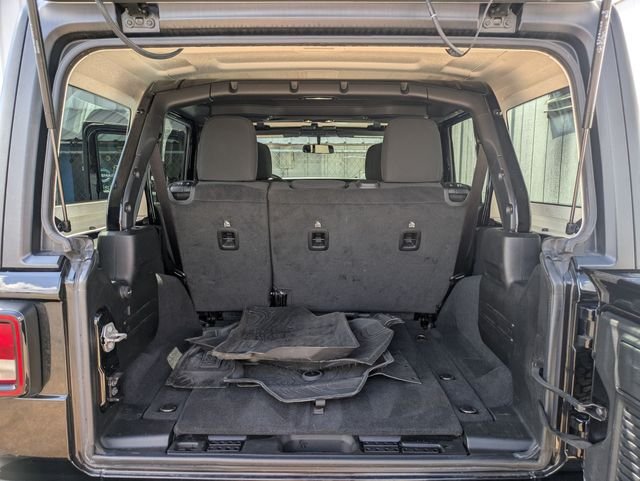 Used 2022 Black Jeep Unlimited Willys image 18