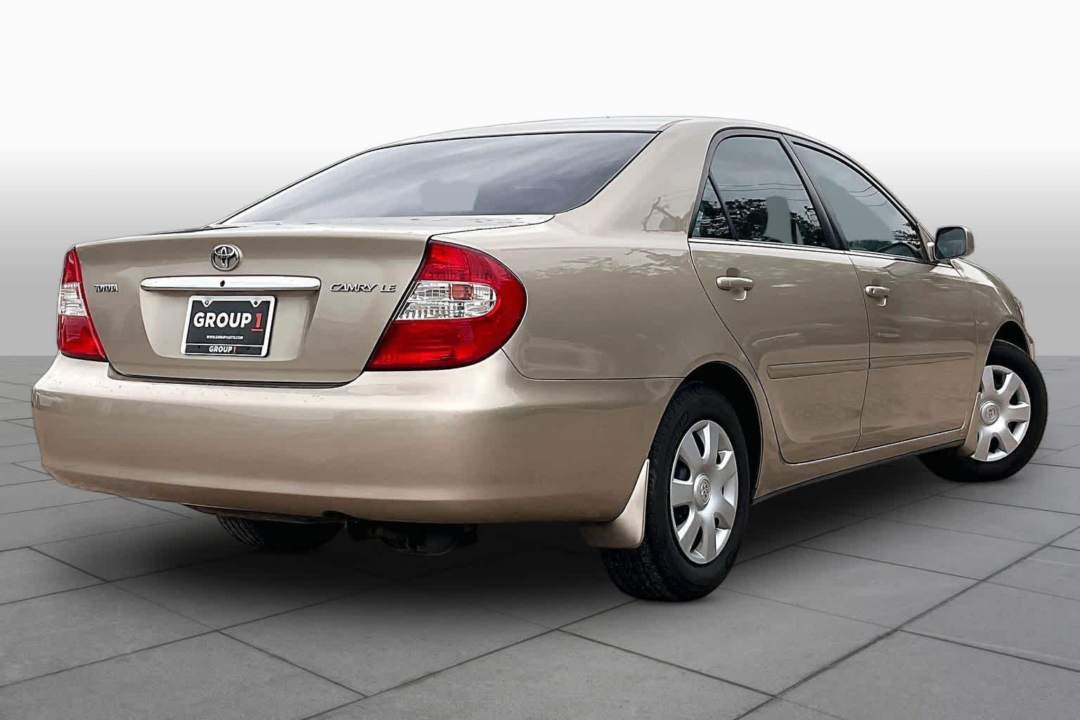 Used 2003 Desert Sand Mica Toyota LE image 12