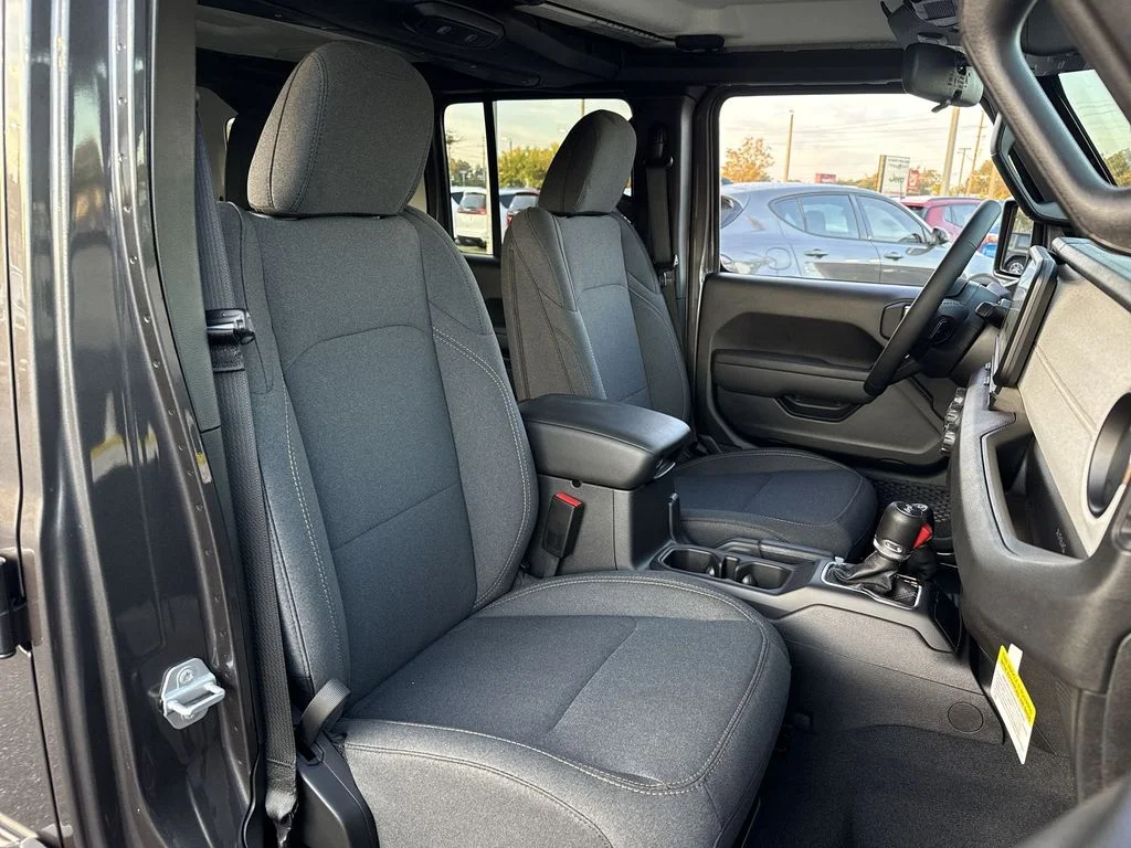 2025 Jeep Wrangler 4-Door Sport S - Photo 27