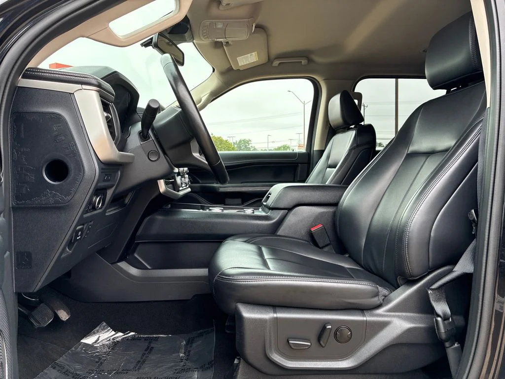 Used 2024 Black Ford XLT image 10