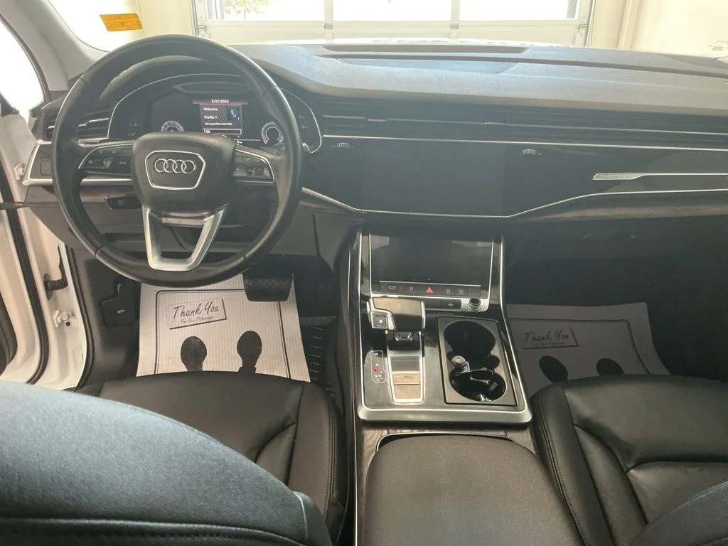 Used 2020 Glacier White Audi 55 Premium image 11